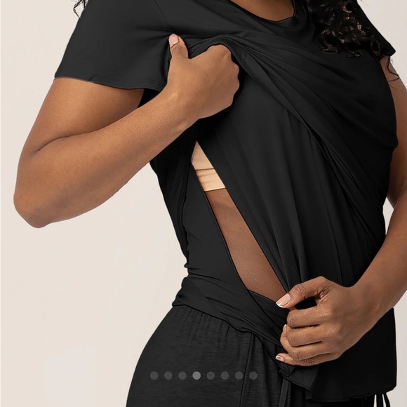 Kindred Bravely Black Everyday Nursing Tee with Pocket - Picture 1 of 6